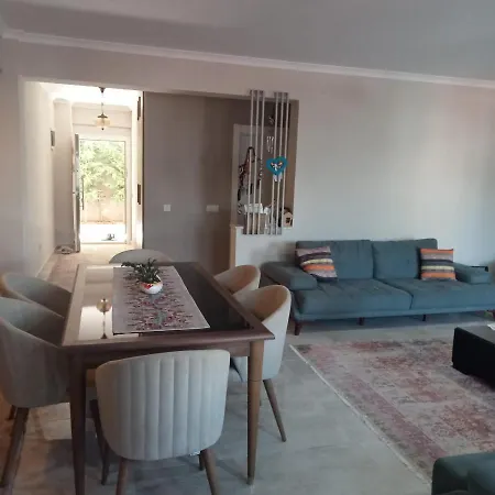 Arven Apartman *